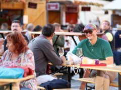 Szeged, Dóm tér, ősz, bor, Borfesztivál, Bor tér, felvonulás, borrendek, néptánc