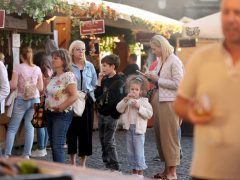Szeged, Dóm tér, ősz, bor, Borfesztivál, Bor tér, felvonulás, borrendek, néptánc