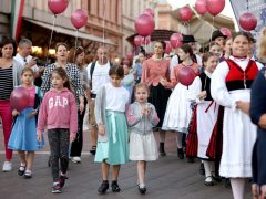 Szeged, Dóm tér, ősz, bor, Borfesztivál, Bor tér, felvonulás, borrendek, néptánc