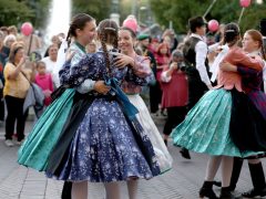 Szeged, Dóm tér, ősz, bor, Borfesztivál, Bor tér, felvonulás, borrendek, néptánc