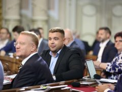 Szeged, közgyűlés, városháza, Botka László