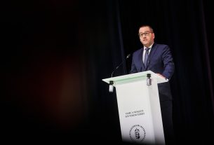 Lánczi Tamás. Szuverenitásvédelmi Hivatal. Digitális Polgári Kör. Fotó: Lánczi Tamás hivatalos FB