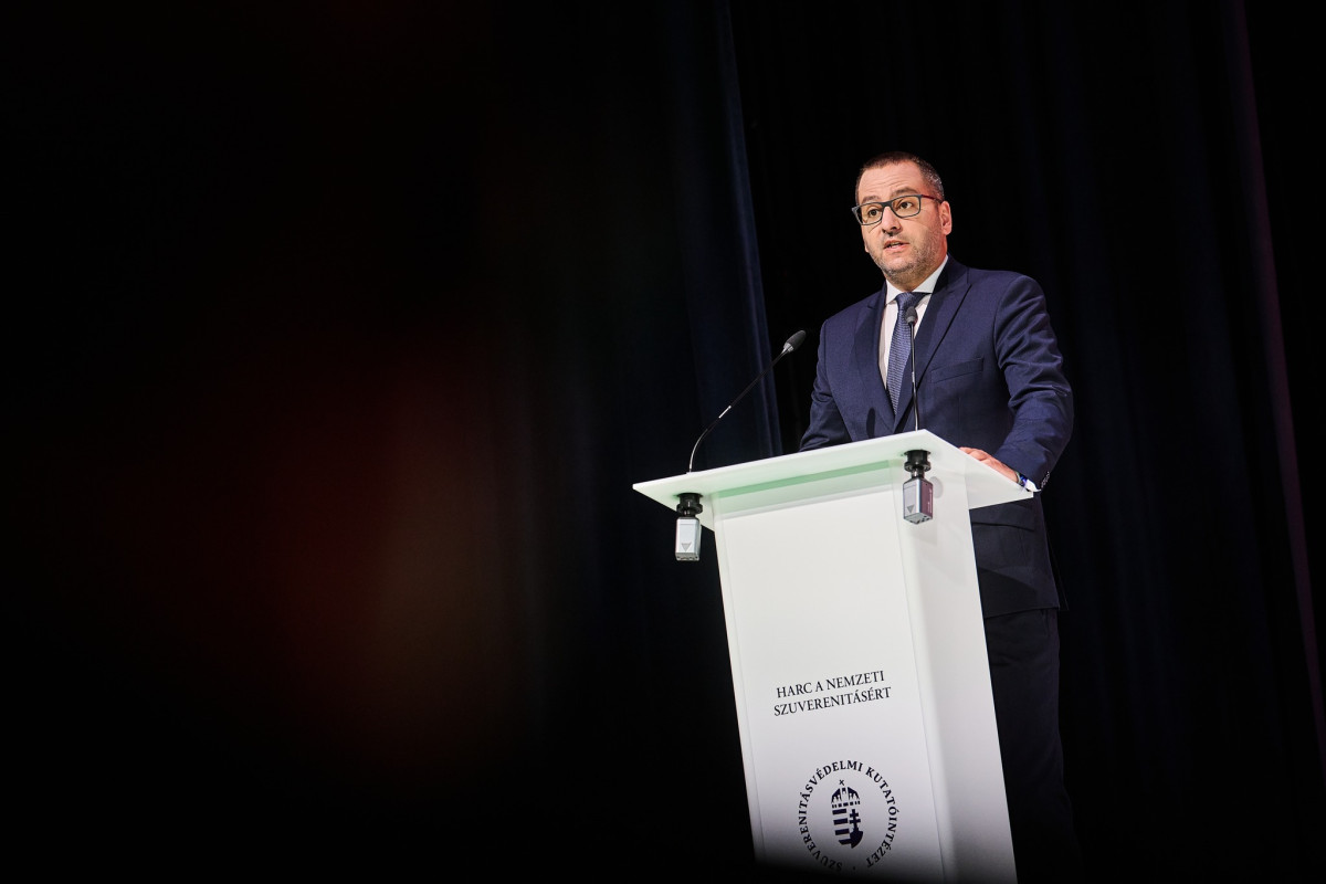 Lánczi Tamás. Szuverenitásvédelmi Hivatal. Digitális Polgári Kör. Fotó: Lánczi Tamás hivatalos FB