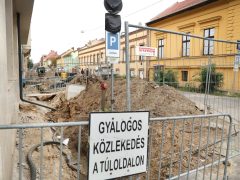 Szeged, csapadékvíz helybentartására szolgáló rendszer, kiépítés, Gogol utca, felújítás