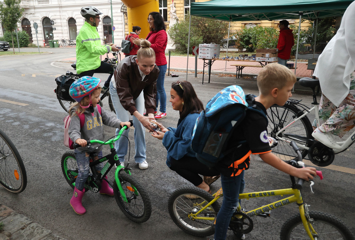 Szeged, Autómentes Nap, Stefánia, bringás reggeli, bicikli, kerékpár