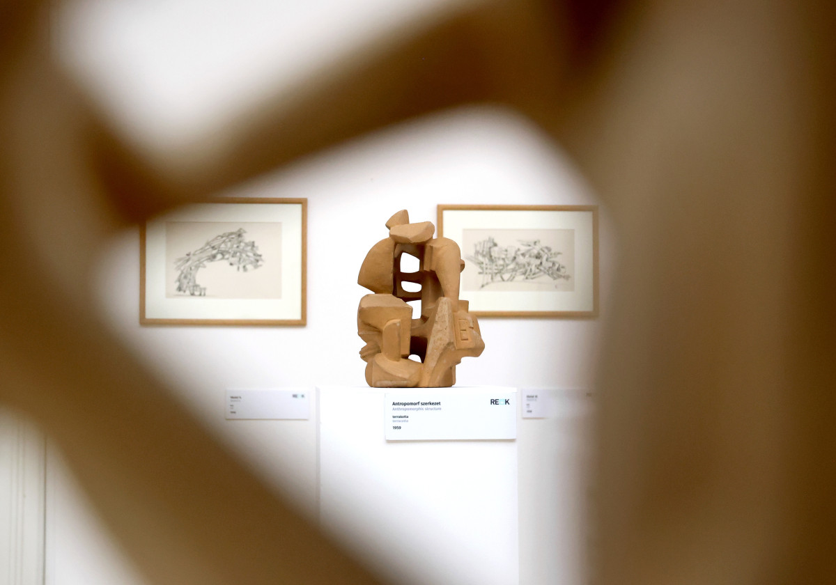 Szeged, Pál Mihály, szobrászművész, szobor, kiállítás, Mozgássá váló mozdulatlanság, Reök palota, művészet, kultura