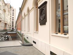 Szeged, átadás, megújult, Oroszlán utca, régészeti leletek, KÉSZ, acélszobrok, kiállítás, Varga Mihály, Botka László