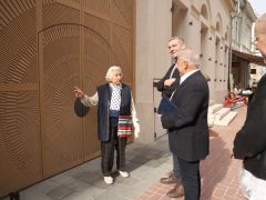 Szeged, átadás, megújult, Oroszlán utca, régészeti leletek, KÉSZ, acélszobrok, kiállítás, Varga Mihály, Botka László