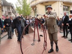 Szeged, átadás, megújult, Oroszlán utca, régészeti leletek, KÉSZ, acélszobrok, kiállítás, Varga Mihály, Botka László