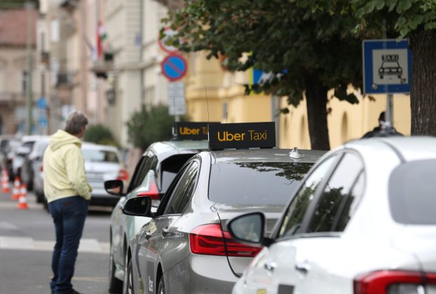 Szeged, elindult, Uber, taxi, Uber taxi, utazás, közlekedés