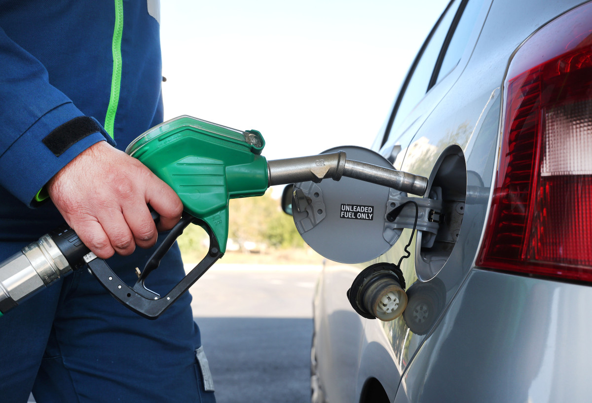 Szeged, tankolás, benzinkút, benzin, gazdaság