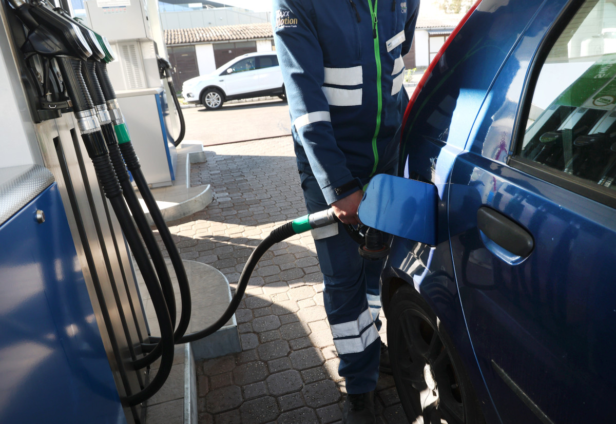 Szeged, tankolás, benzinkút, benzin, gazdaság