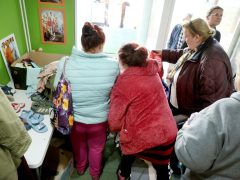 Szeged, nélkülözők, szegénység, rászorulók, ruhaosztás, Ételt az Életért Alapítvány