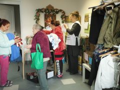 Szeged, nélkülözők, szegénység, rászorulók, ruhaosztás, Ételt az Életért Alapítvány