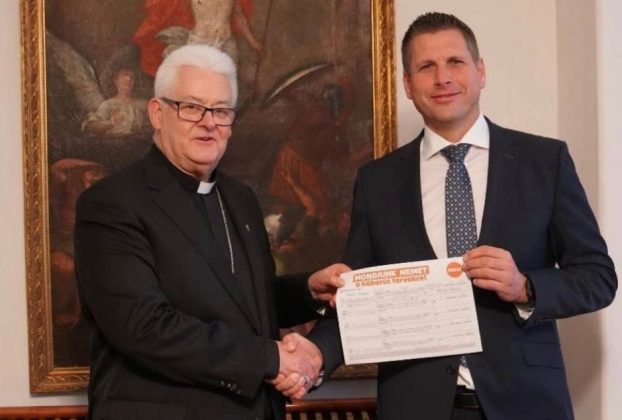 Megyéspüspök kampányol a Fidesznek