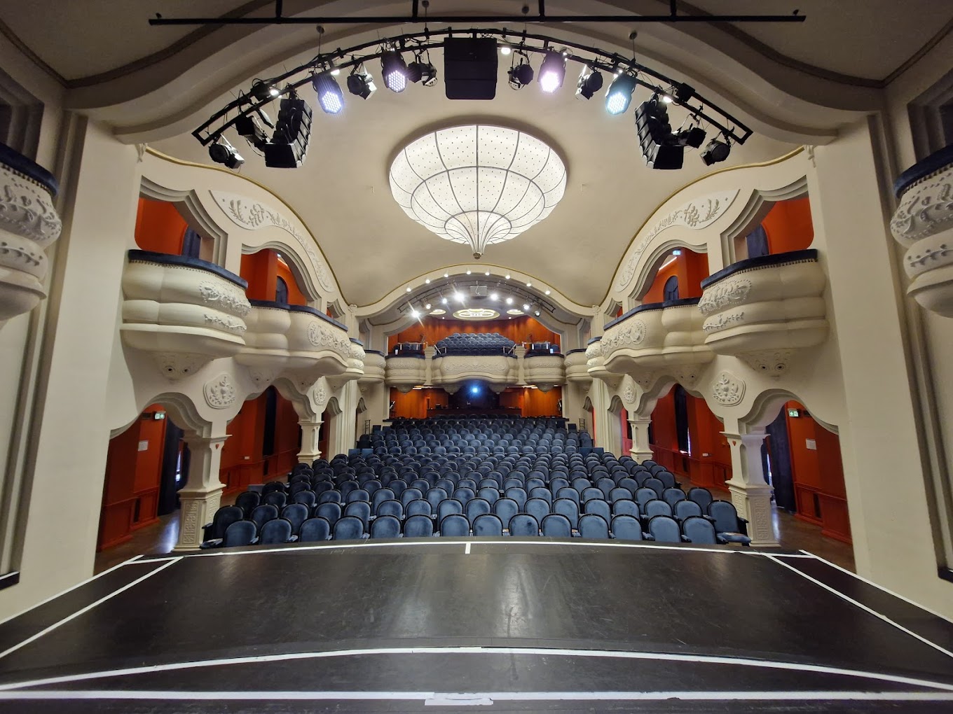 Tóth József Színház Szentes. Fotó: archív