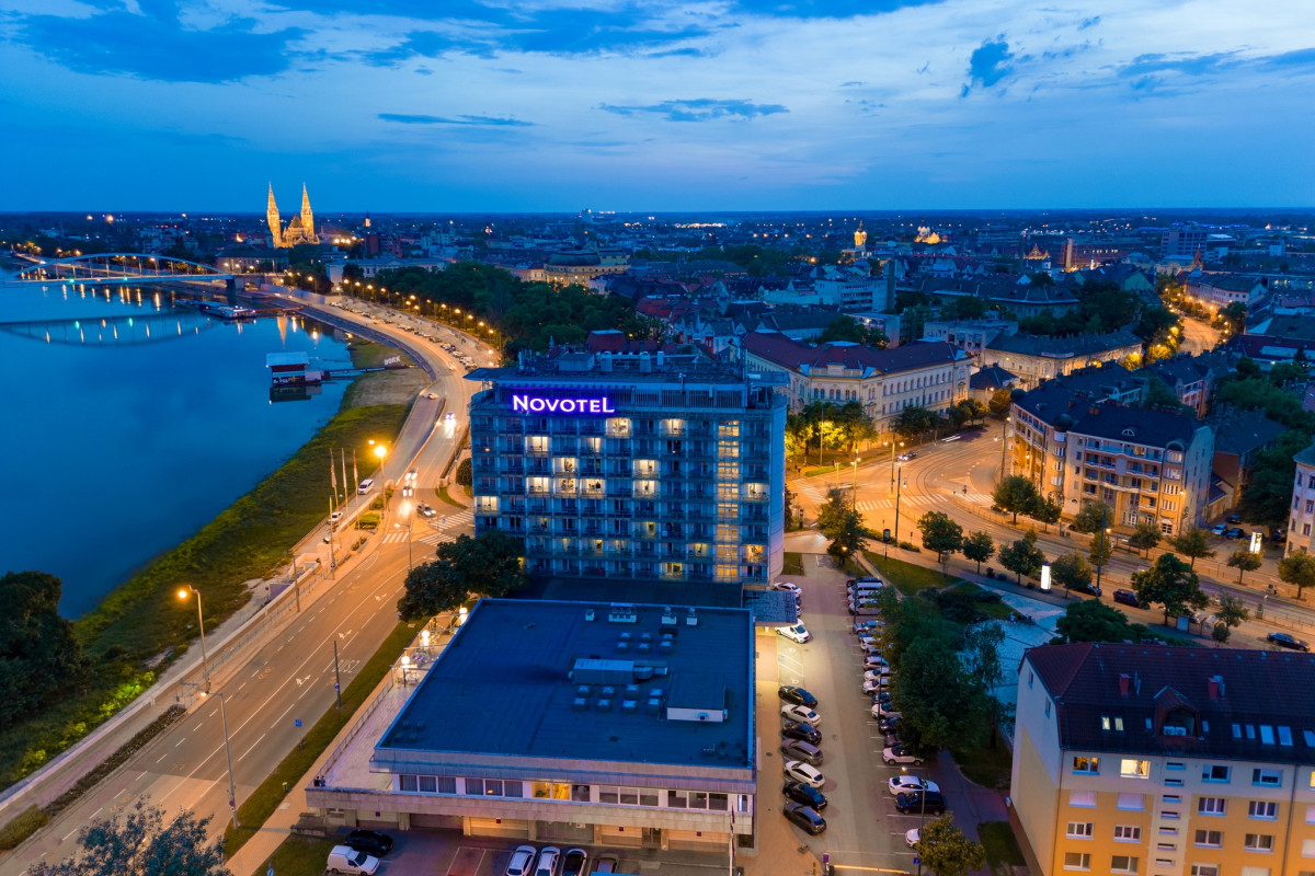 Novotel. Szeged. Hotel. Elismerés. Fotó: Novotel Szeged hivatalos FB