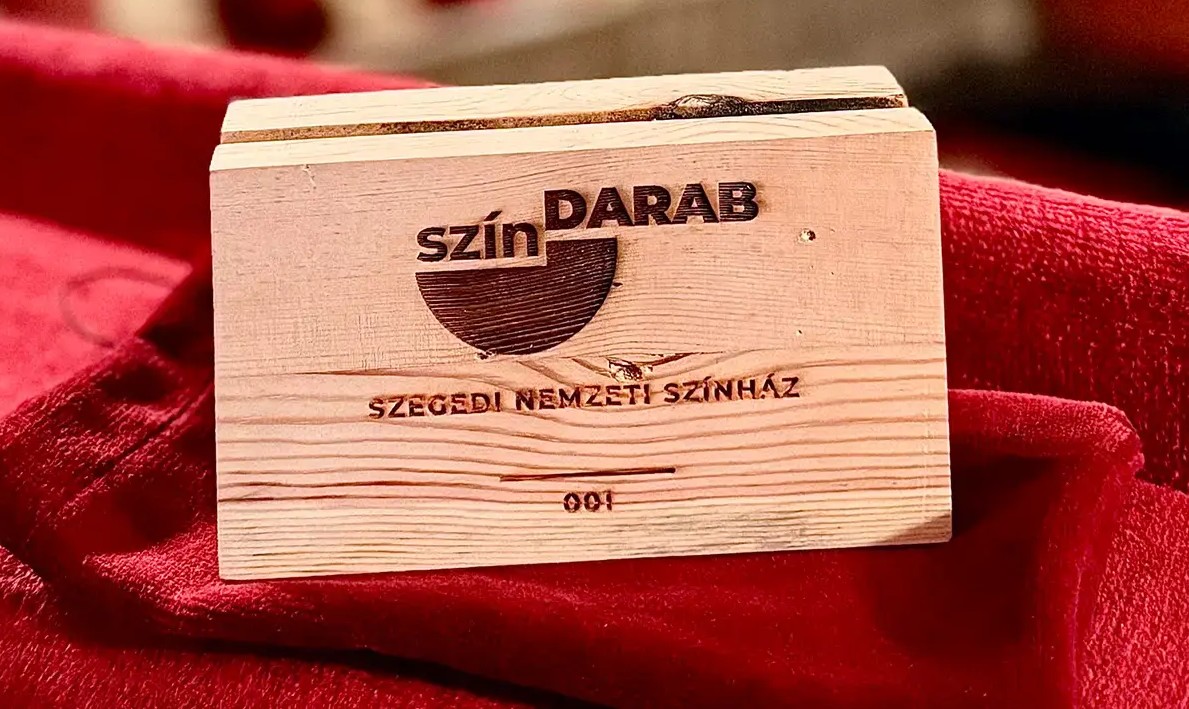 Szegedi Nemzeti Színház. Relikviák. Fotó: SZNSZ