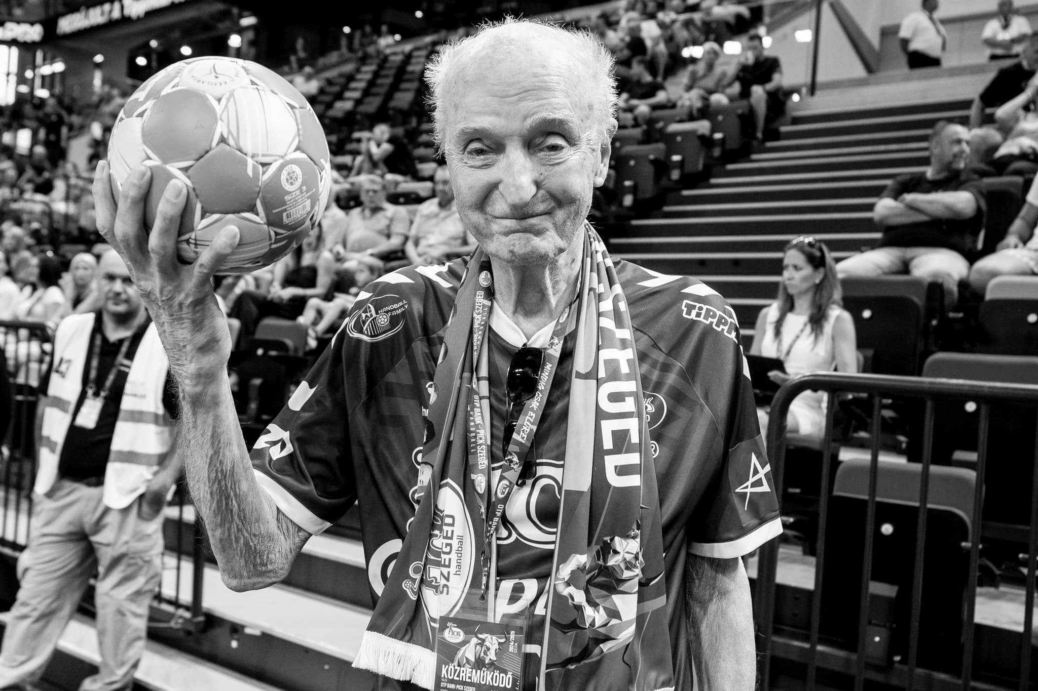 Elhunyt az OTP Bank-PICK Szeged alapítója. Fotó: pickhandball.hu