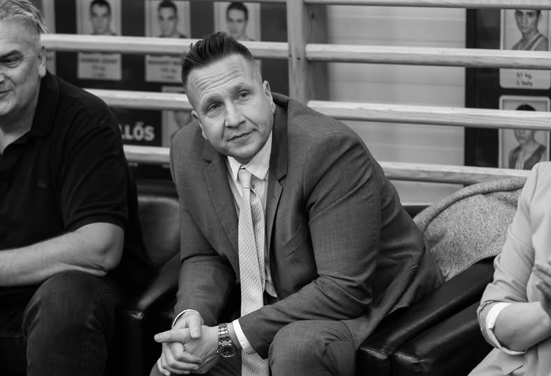 Süllős Gyula és családja is a kenyai repülőgép-szerencsétlenség áldozatai között. Fotó: Vasas Sc hivatalos FB