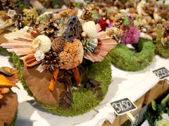 Szeged, koszorú, mécses, virág, Mars téri piac, Mindenszentek