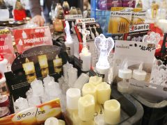 Szeged, koszorú, mécses, virág, Mars téri piac, Mindenszentek