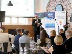 Szeged, területfejlesztési konferencia, Radnóti Café