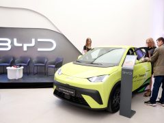 Szeged, BYD, autószalon, megnyitó, autó, Algyői út, gazdaság