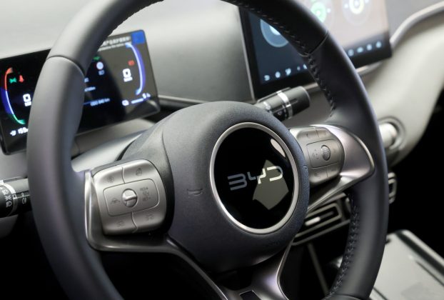 Szeged, BYD, autószalon, megnyitó, autó, Algyői út, gazdaság