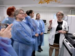 Szeged, Európai Laboratóriumi Dolgozók Napja, nyílt nap, Szegedi Tudományegyetem, SZTE, Szent-Györgyi Albert Klinikai Központ, Laboratóriumi Medicina, labor, vérvétel, vér, vizsgálat, egészségügy