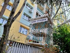 Szeged, cinke étterem, madáretető, Szamos utca