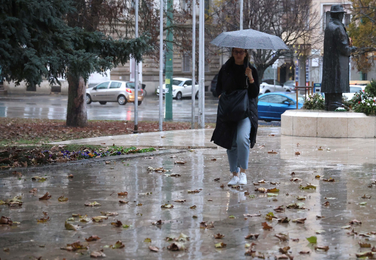Szeged, vihar, lehülés, borulás, eső, időjárás, ősz, november