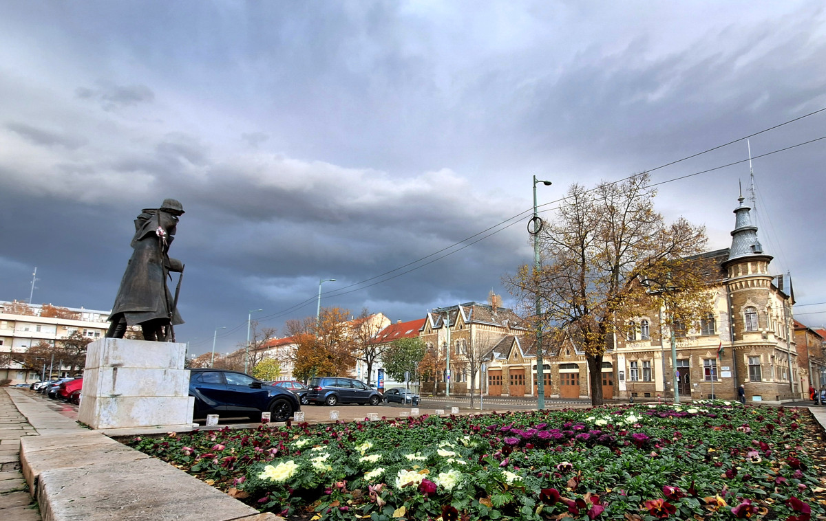 Szeged, vihar, lehülés, borulás, eső, időjárás, ősz, november