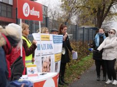 Szeged, utcai megmozdulás, aHang, aPont, Délmagyarország, szerkesztőség, demonstráció