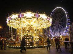 Szeged, megnyílt, Szegedi Karácsonyi Hetek, karácsony, fények, szarvas, gólyalábasok, Dóm tér