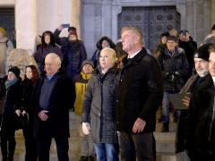 Szeged, karácsonyi vásár, adventi gyertyagyújtás, Dóm tér