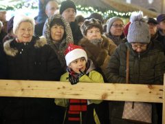 Szeged, karácsonyi vásár, adventi gyertyagyújtás, Dóm tér