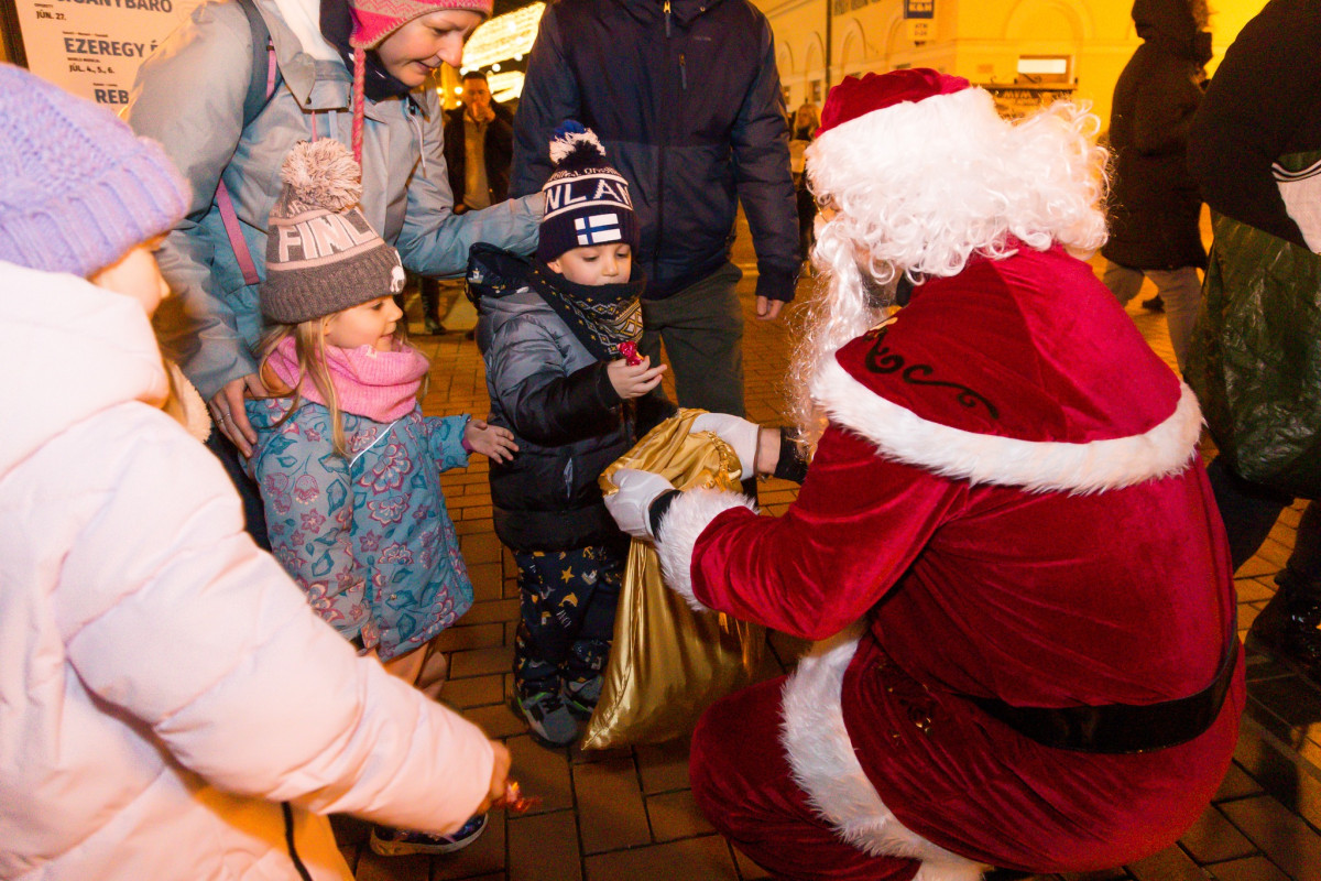 Mikulás. Szeged. Szegedi Karácsonyi Hetek. Fotó: Szegedi Karácsonyi Hetek hivatalos FB.