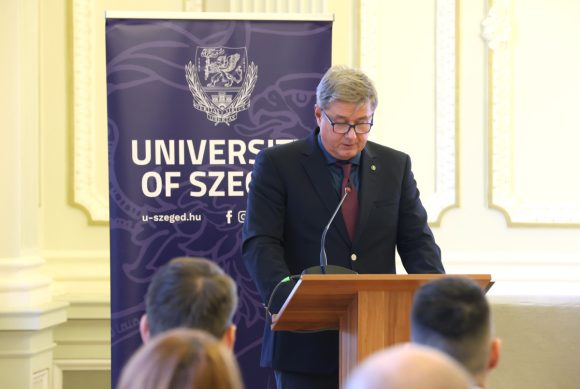 Szeged, Szegedi Tudományegyetem, SZTE, egyetem, BYD Auto Hungary Kft., BYD, együttműködés, megállapodás, aláírás