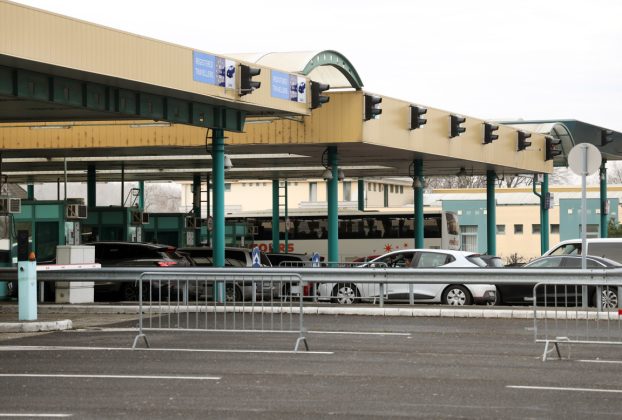 Röszke, Horváth László, kormánybiztos, Töreki Sándor, vezérőrnagy, sajtótájékoztató, kábítószer, drog, DELTA Program, Röszkei Autópálya Határátkelőhely, határ, határátkelő