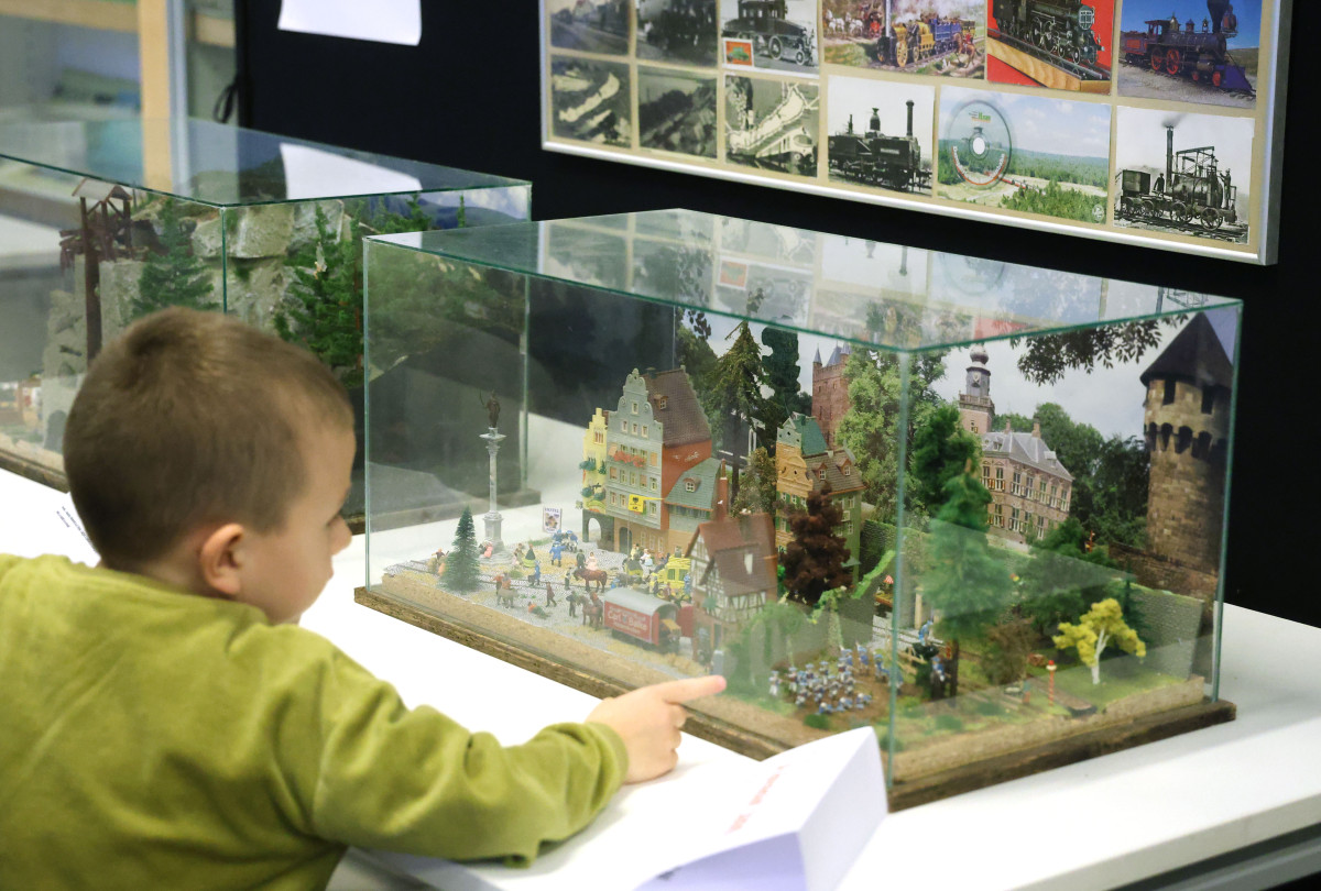 Szeged, Vasútmodell, kiállítás, Agóra, vonat