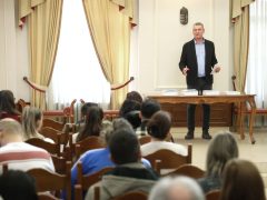 Szeged, szociális bérlakások, átadás, Városháza, Botka László