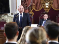 Szeged, városi ösztöndíjasok, ösztöndíj, köszöntés városháza