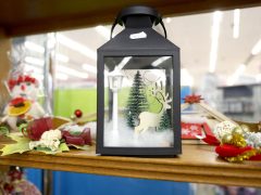 Szeged, Karitász, karácsonyi vásár, kézműves vásár, Nagyáruház