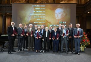 Átadták az idei Rátz Tanár Úr Életműdíjakat - szegedi oktató is van a díjazottak között. Fotó: Rátz Tanár Úr Életműdíj hivatalos FB