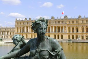 Megemeli a belépőjegy árát a nem európai látogatók számára a versailles-i kastély.