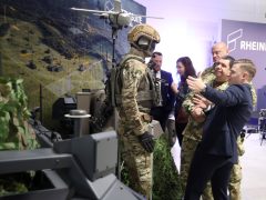 Szeged, Rheinmetall, hibrid gyár, gyár, üzem, megnyitó, Szíjjártó Péter