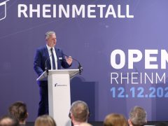 Szeged, Rheinmetall, hibrid gyár, gyár, üzem, megnyitó, Szíjjártó Péter