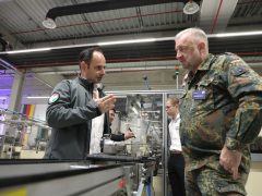 Szeged, Rheinmetall, hibrid gyár, gyár, üzem, megnyitó, Szíjjártó Péter