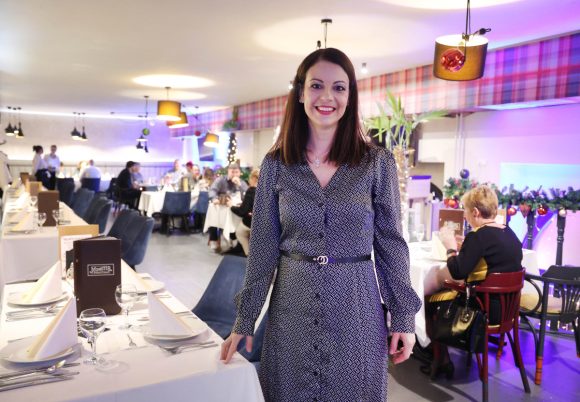 Szeged, jótékonysági vacsora, Monster Downtown, étterem, Borbás Marcsi, Katkó Kriszta